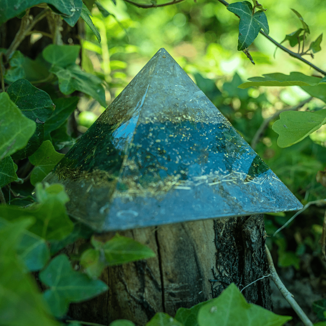 Pyramide génératrice d'orgonite - Accomplissement, Manifestation