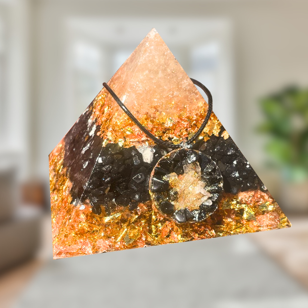 Pyramide Orgonite Onyx Or - Conscience de soi, Éveil